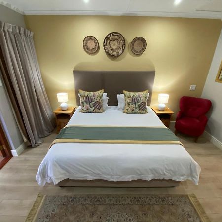 88 Baron Van Reede Guesthouse Oudtshoorn Ngoại thất bức ảnh